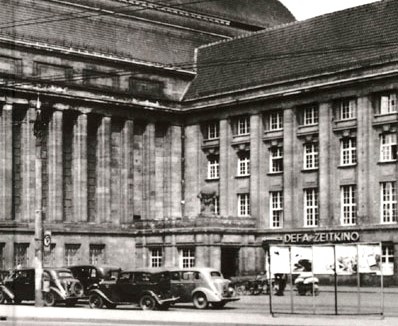 Werbung Zeitkino, 1955
Leipzig-Hauptbahnhof, östlicher Seitenflügel
